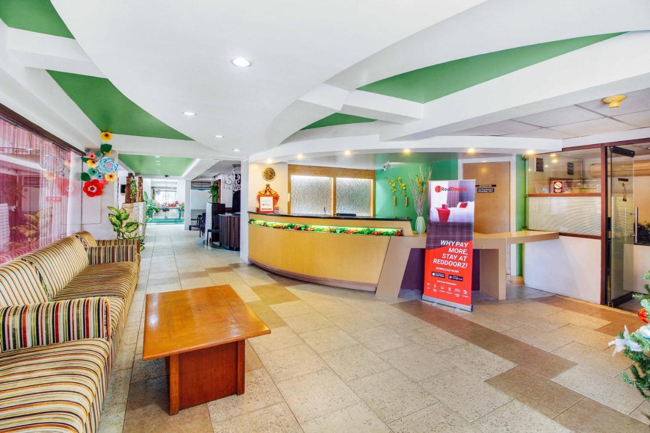 Reddoorz Plus Near Mango Avenue Cebu Exterior foto