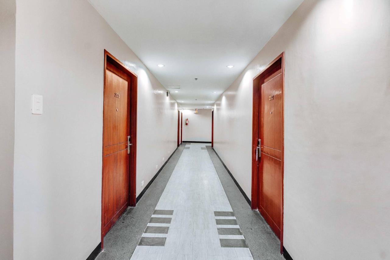 Reddoorz Plus Near Mango Avenue Cebu Exterior foto